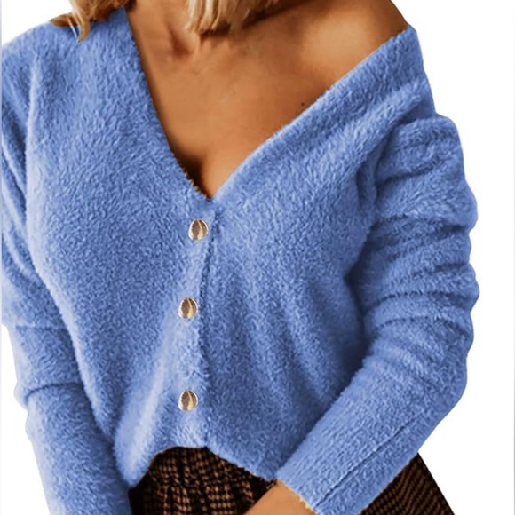 wild fable Sweaters - 🖤Wild Fable Blue Fuzzy Cropped Sweater